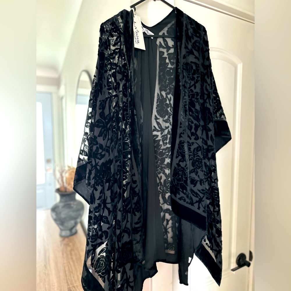 LA SOUL black shawl/kimono